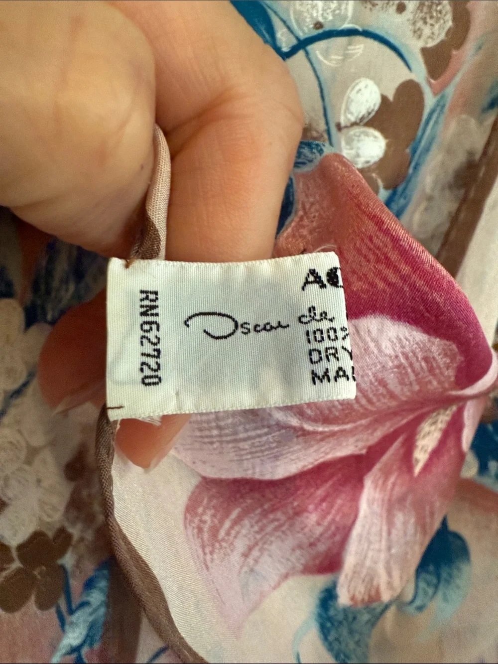 Oscar de la Renta 100% Silk Floral Pink Blue Brown Scarf